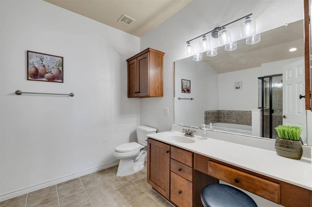 7004 Cotton Seed Drive, McKinney, TX 75070 7004 Cotton Seed Drive, McKinney, TX 75070