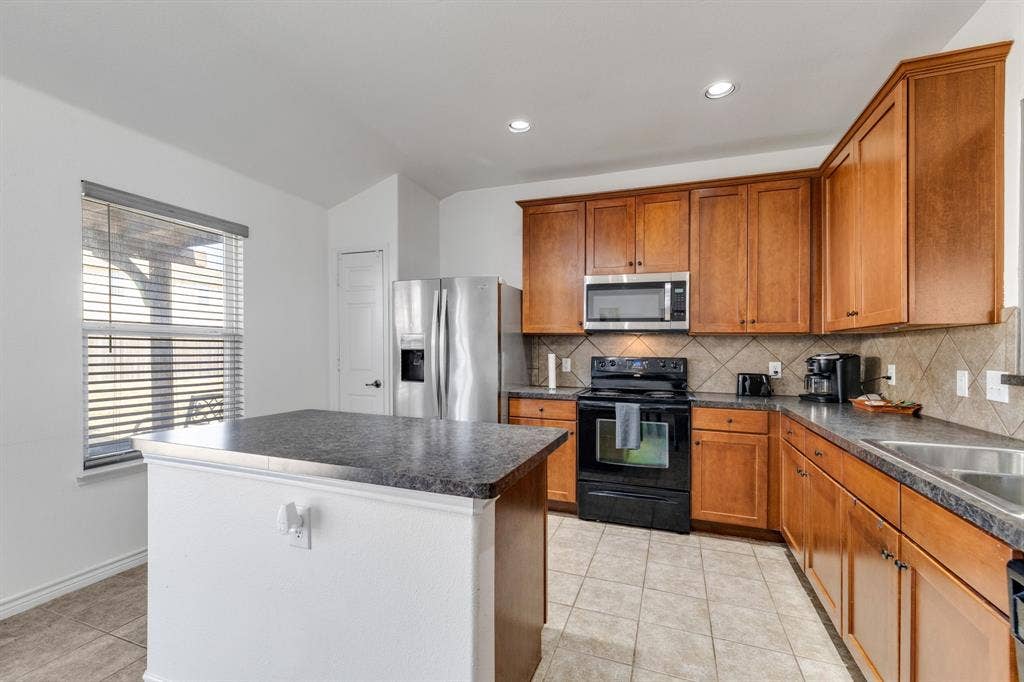 7004 Cotton Seed Drive, McKinney, TX 75070 7004 Cotton Seed Drive, McKinney, TX 75070