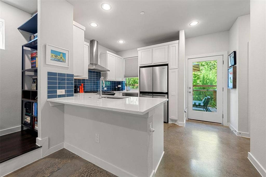 1269 Clifftop Lane, Dallas, TX 75208 1269 Clifftop Lane, Dallas, TX 75208