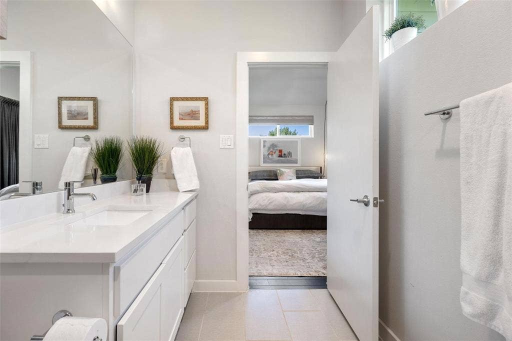 1269 Clifftop Lane, Dallas, TX 75208 1269 Clifftop Lane, Dallas, TX 75208
