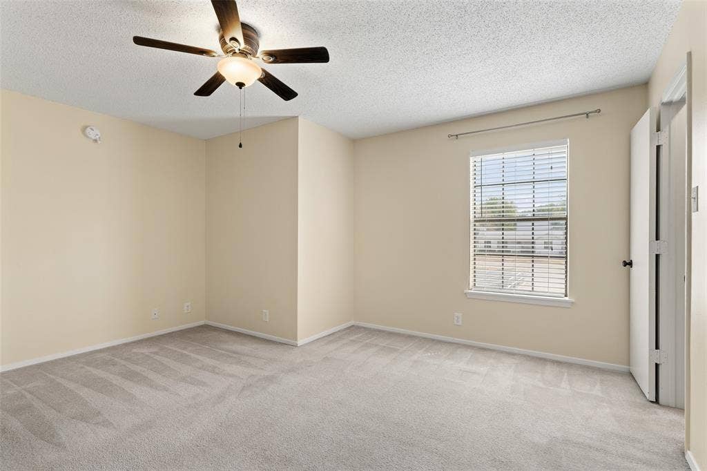 716 W Mulberry Street, #1C, Denton, TX 76201 716 W Mulberry Street, #1C, Denton, TX 76201