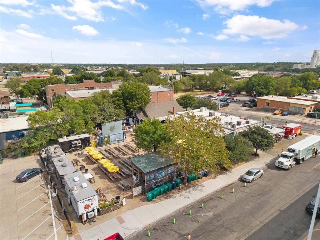 716 W Mulberry Street, #1C, Denton, TX 76201 716 W Mulberry Street, #1C, Denton, TX 76201