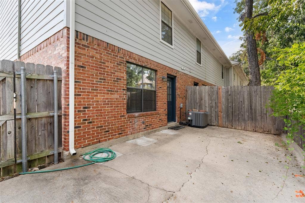 716 W Mulberry Street, #1C, Denton, TX 76201 716 W Mulberry Street, #1C, Denton, TX 76201