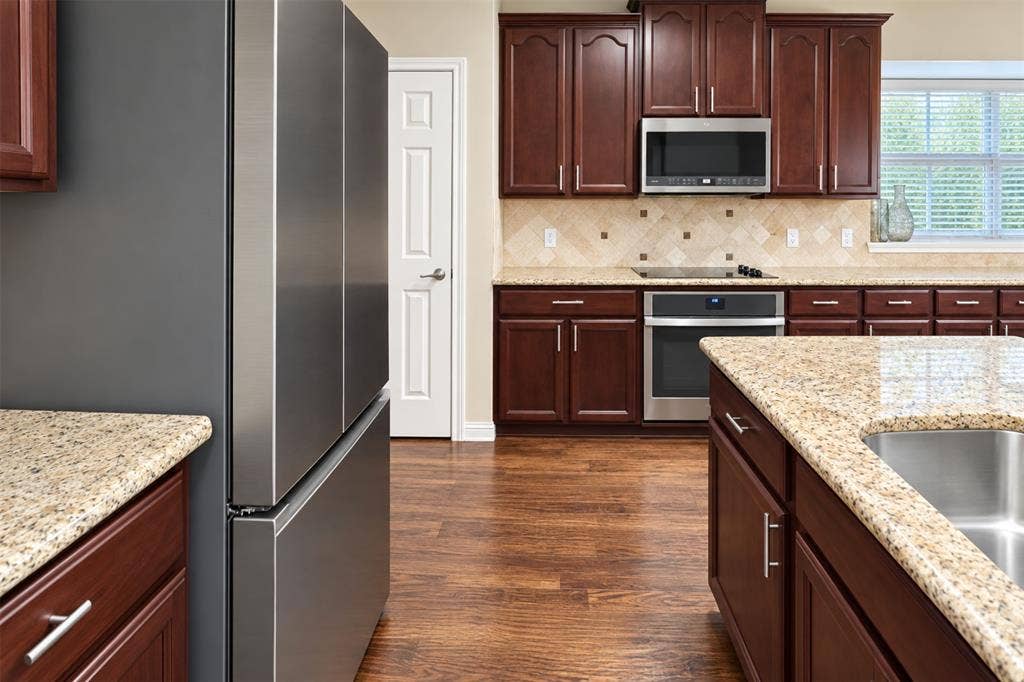 2185 Goliad Circle, Frisco, TX 75033 2185 Goliad Circle, Frisco, TX 75033