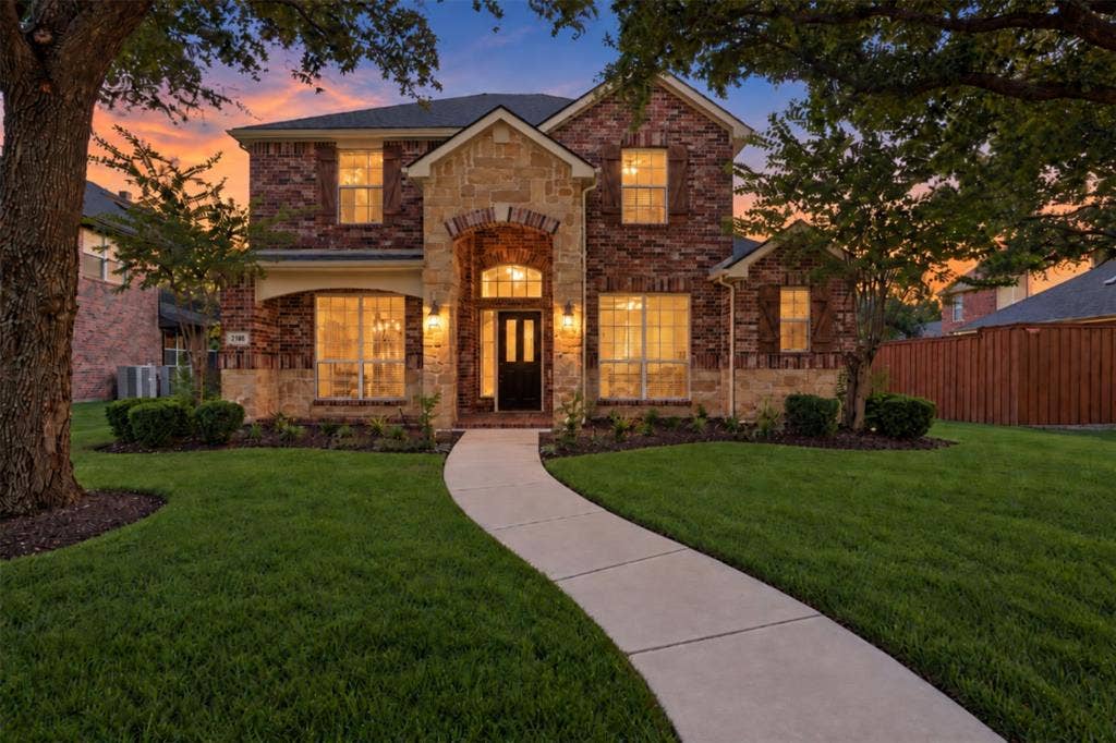 2185 Goliad Circle, Frisco, TX 75033 Welcome to this beautiful Frisco home!