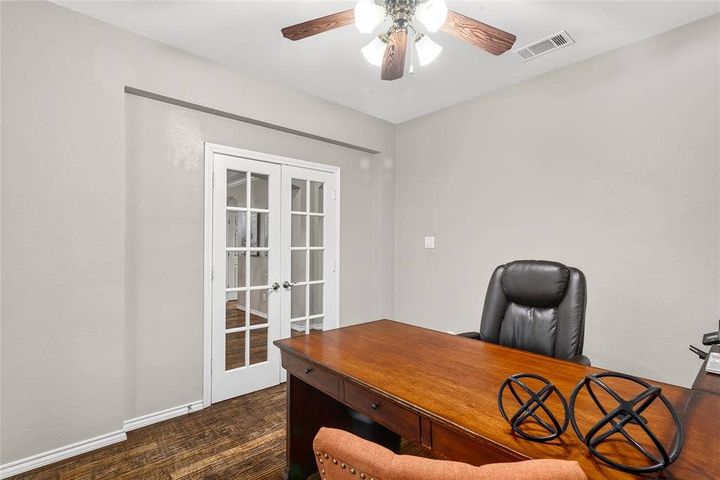 2185 Goliad Circle, Frisco, TX 75033 2185 Goliad Circle, Frisco, TX 75033