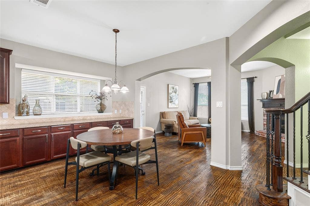 2185 Goliad Circle, Frisco, TX 75033 2185 Goliad Circle, Frisco, TX 75033