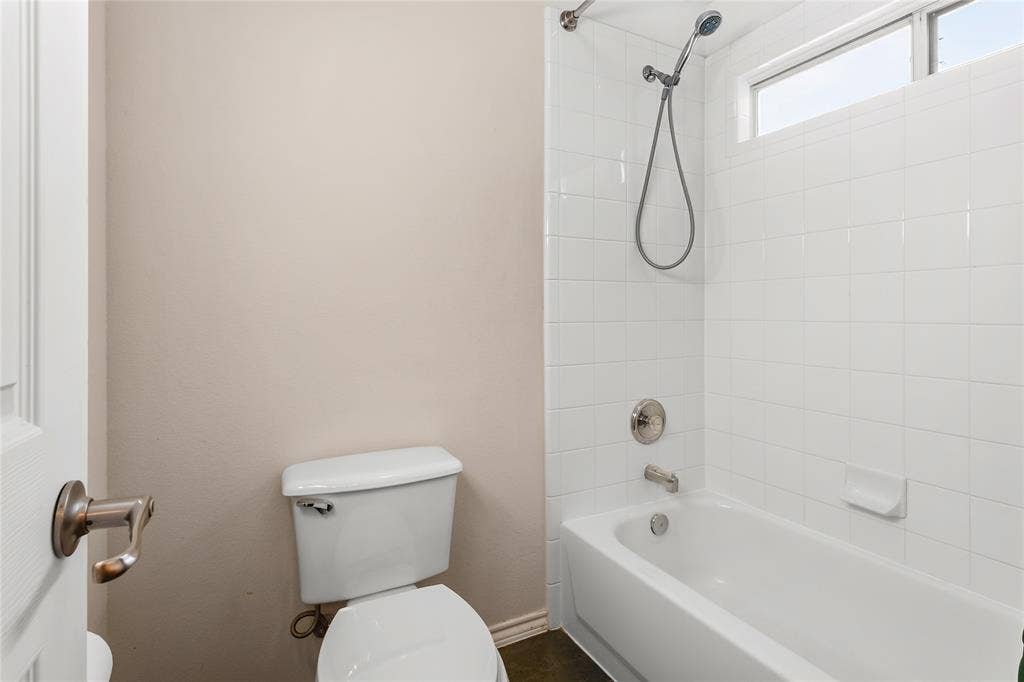 2185 Goliad Circle, Frisco, TX 75033 2185 Goliad Circle, Frisco, TX 75033