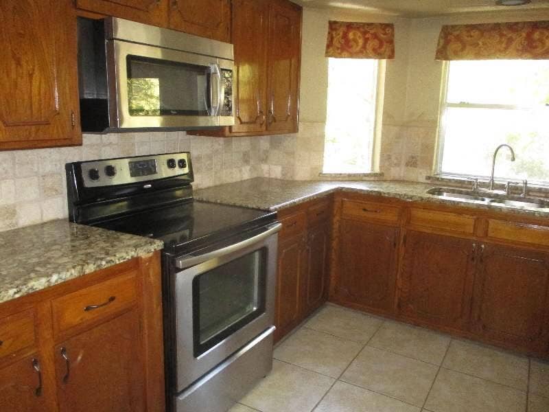 Property photo for 4704 Valleycrest Drive, Arlington, TX