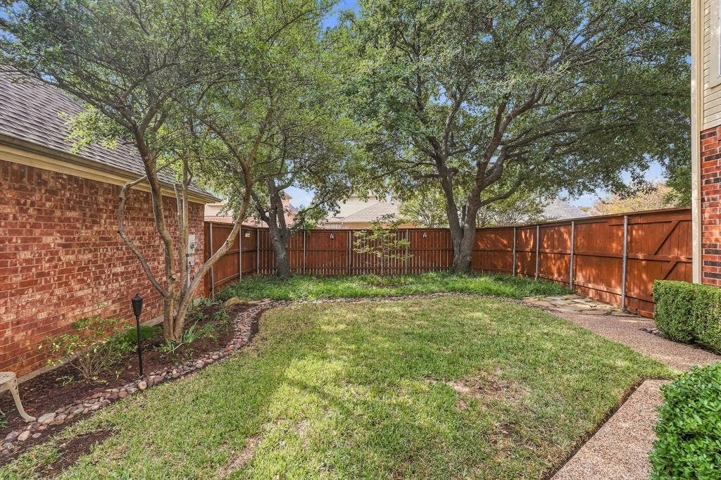 8707 Stonecrest Drive, Irving, TX 75063 8707 Stonecrest Drive, Irving, TX 75063