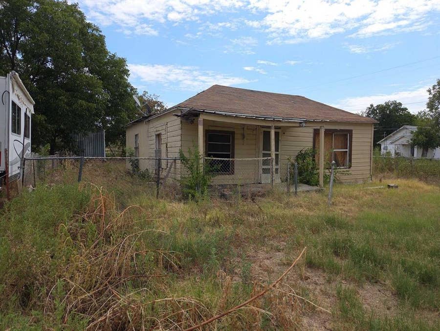 Property photo for 1015 S Pecos Street, Coleman, TX