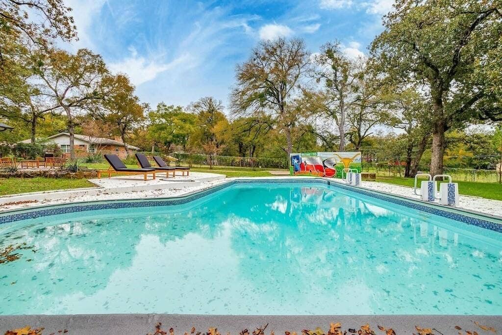 2306 Cypress Drive, Grand Prairie, TX 75050