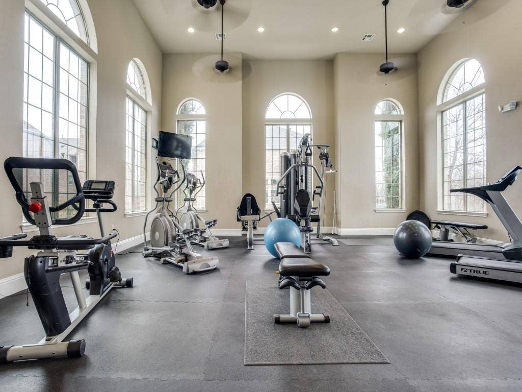 4224 Mingo Drive, Carrollton, TX 75010 4224 Mingo Drive, Carrollton, TX 75010