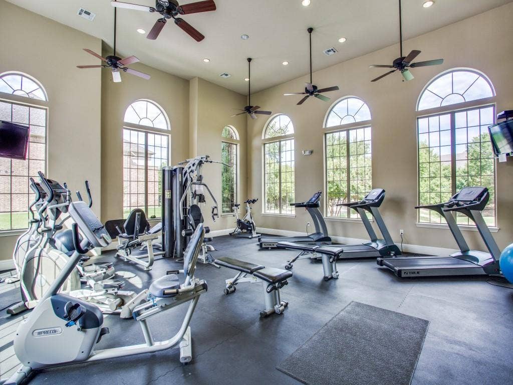 4224 Mingo Drive, Carrollton, TX 75010 4224 Mingo Drive, Carrollton, TX 75010
