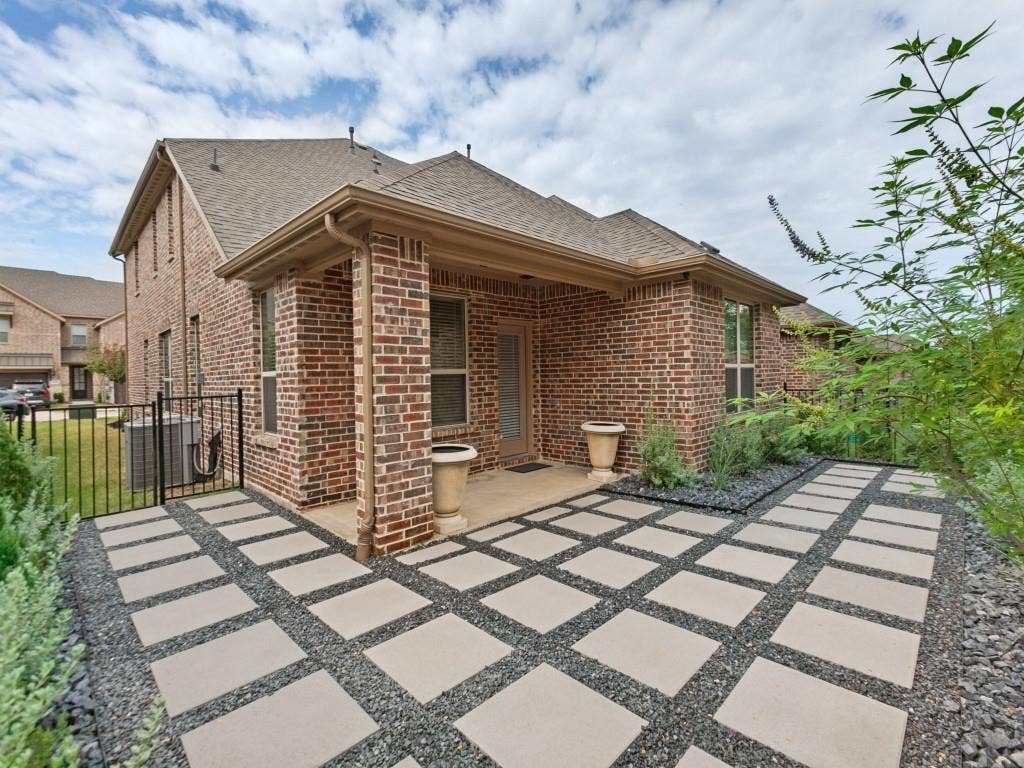 4224 Mingo Drive, Carrollton, TX 75010 4224 Mingo Drive, Carrollton, TX 75010