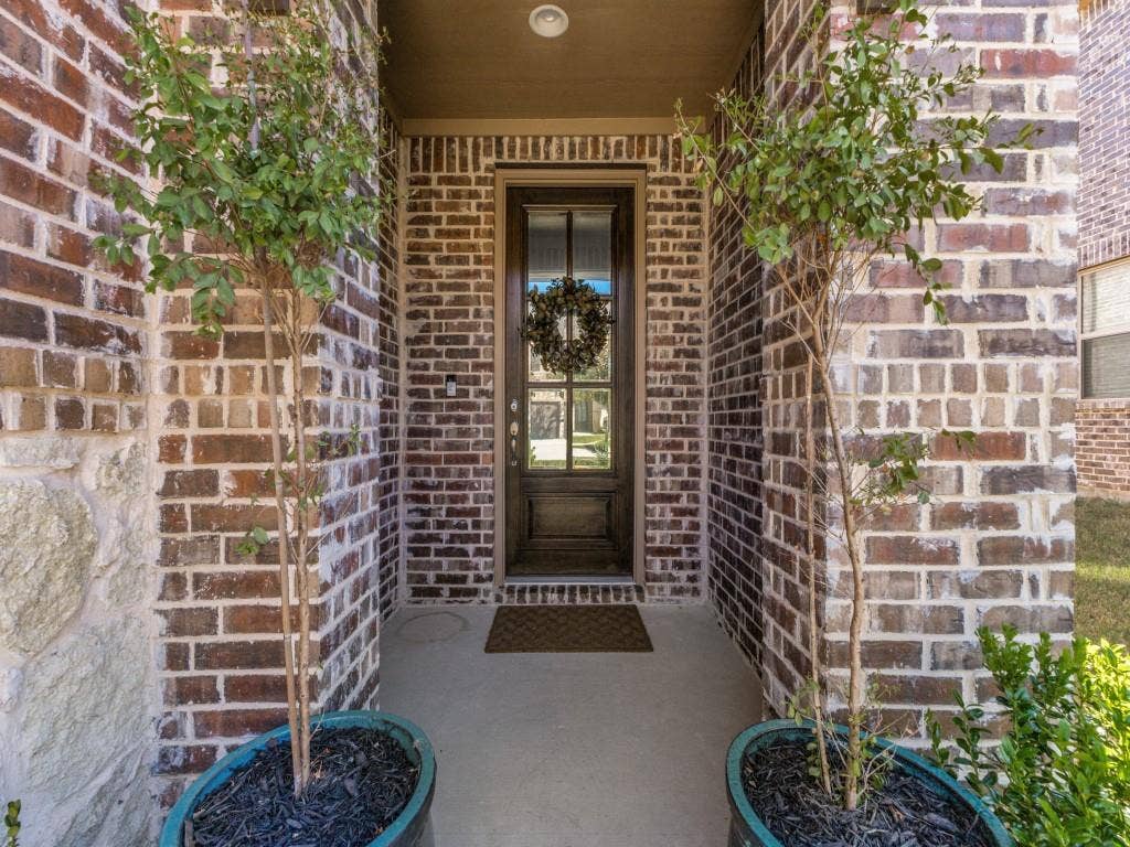 4224 Mingo Drive, Carrollton, TX 75010 4224 Mingo Drive, Carrollton, TX 75010