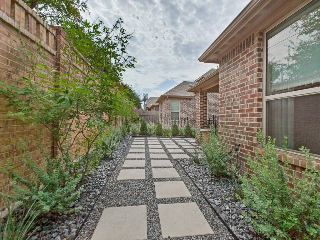 4224 Mingo Drive, Carrollton, TX 75010 4224 Mingo Drive, Carrollton, TX 75010