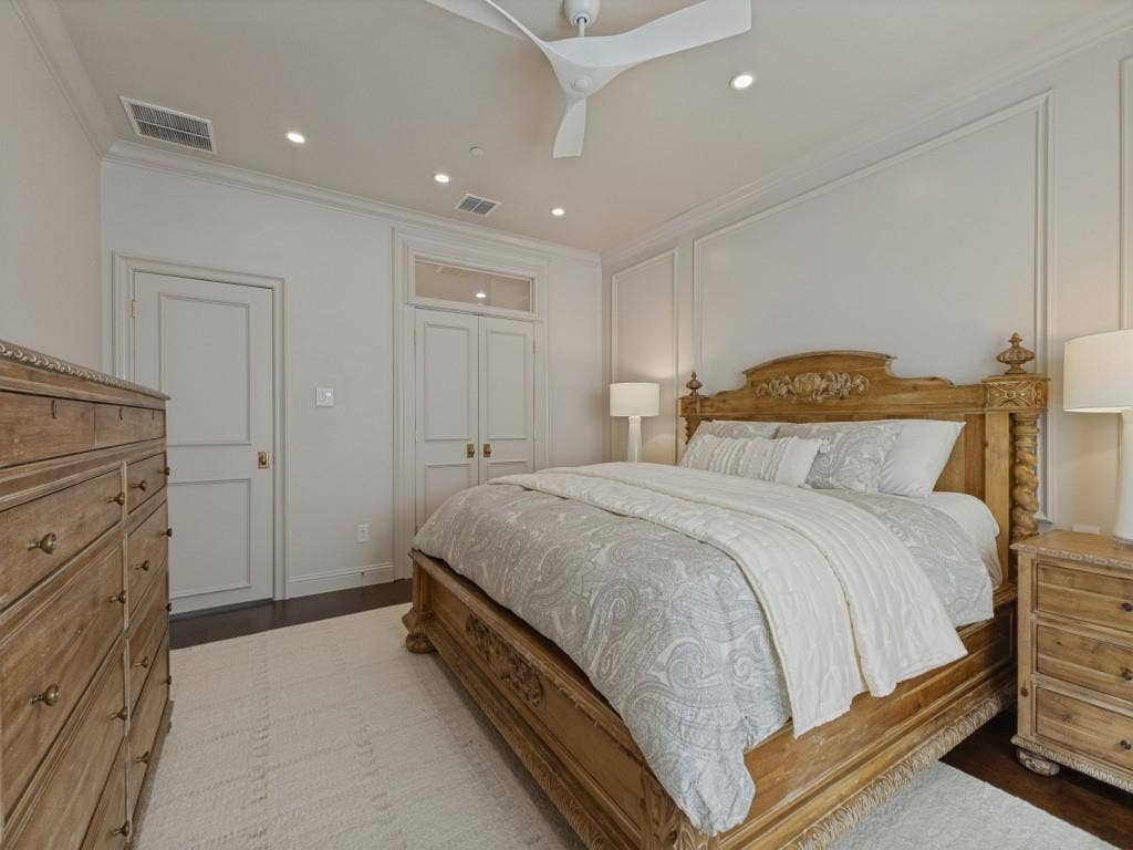 4224 Mingo Drive, Carrollton, TX 75010 4224 Mingo Drive, Carrollton, TX 75010