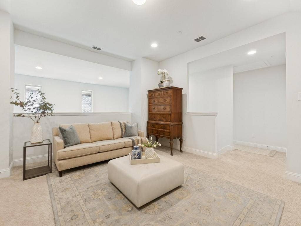 4224 Mingo Drive, Carrollton, TX 75010 4224 Mingo Drive, Carrollton, TX 75010