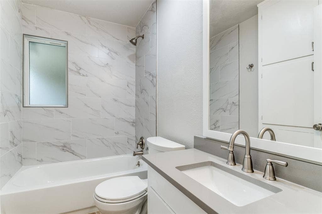 724 N Boulevard Terrace, Dallas, TX 75211 724 N Boulevard Terrace, Dallas, TX 75211