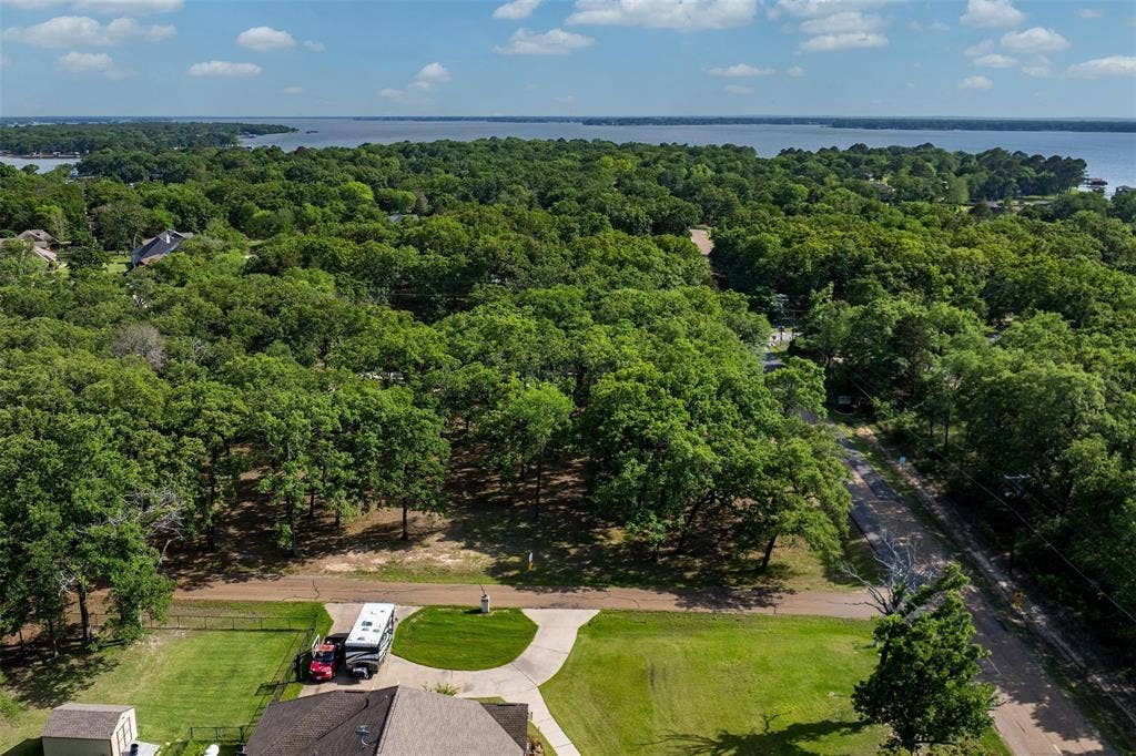 104 Lark Drive, Enchanted Oaks, TX 75156 104 Lark Drive, Enchanted Oaks, TX 75156