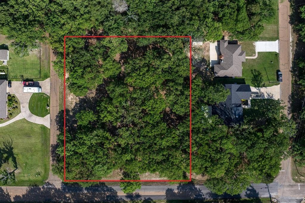104 Lark Drive, Enchanted Oaks, TX 75156 104 Lark Drive, Enchanted Oaks, TX 75156