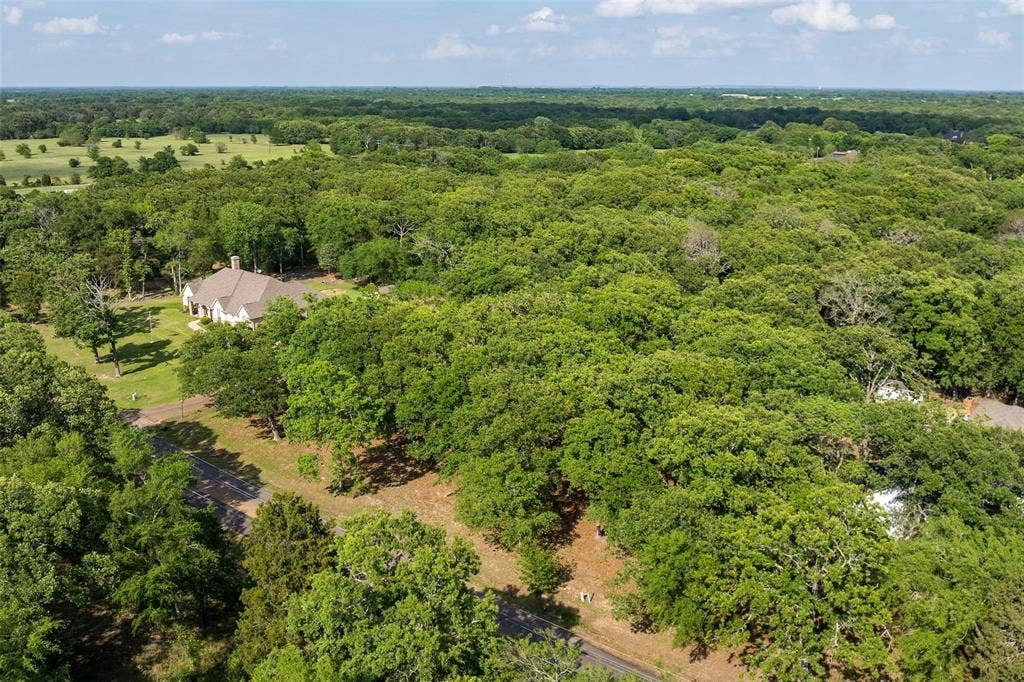 104 Lark Drive, Enchanted Oaks, TX 75156 104 Lark Drive, Enchanted Oaks, TX 75156