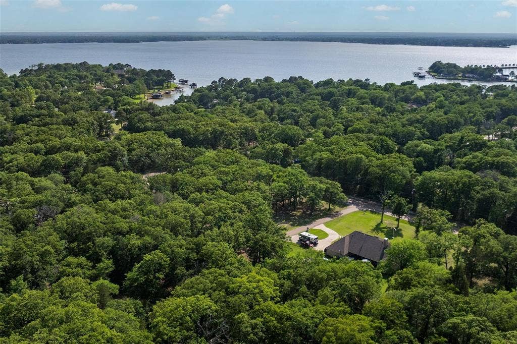 104 Lark Drive, Enchanted Oaks, TX 75156 104 Lark Drive, Enchanted Oaks, TX 75156