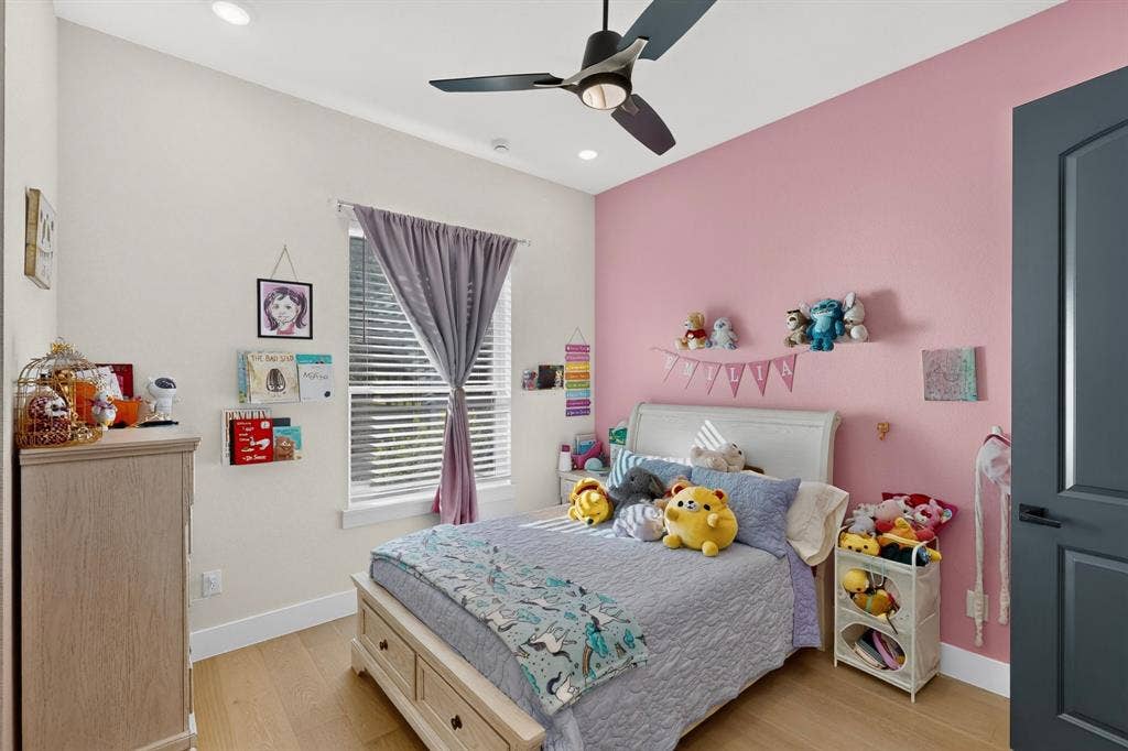 2519 Tamaron Cove, Cedar Hill, TX 75104 Recessed lighting, wood-finish flooring, a ceiling fan with integrated lighting, and a window with blinds