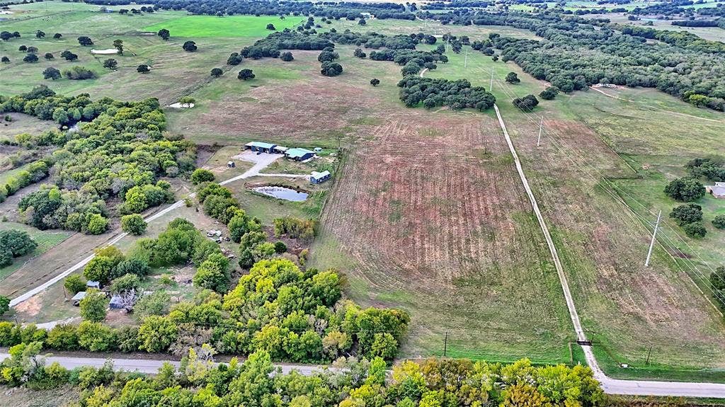 2519 Upper Montague Road, Bowie, TX 76230