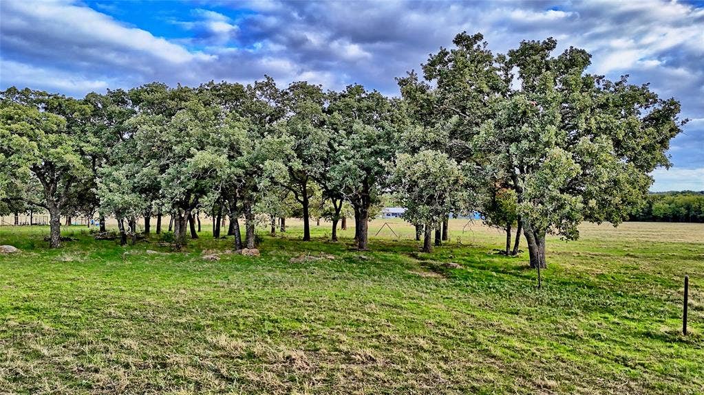2519 Upper Montague Road, Bowie, TX 76230