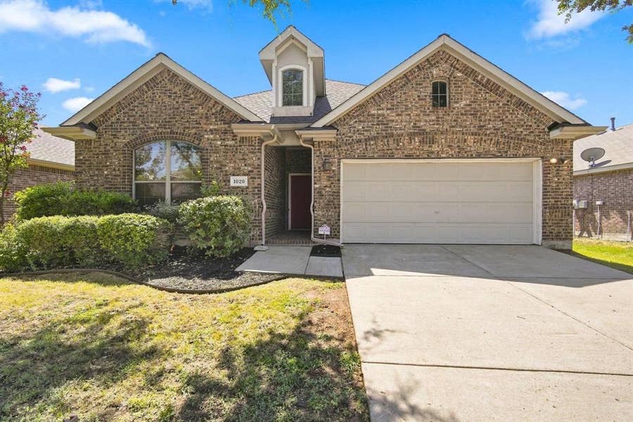 Property photo for 1020 Lake Hollow Drive, Little Elm, TX