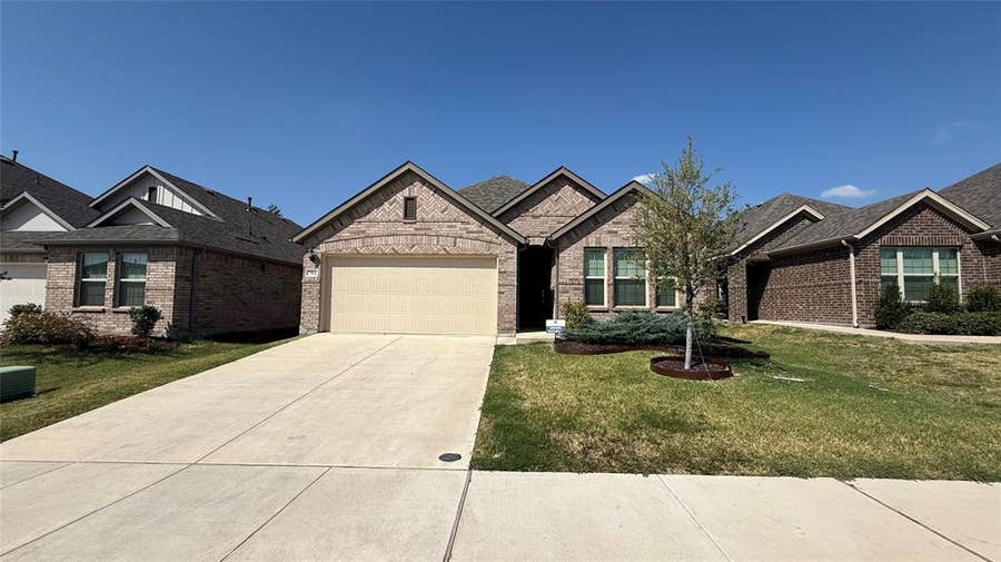 Property photo for 704 Big Bend Parkway, Princeton, TX