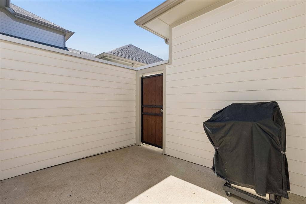 8483 Canal Street, Frisco, TX 75034 8483 Canal Street, Frisco, TX 75034