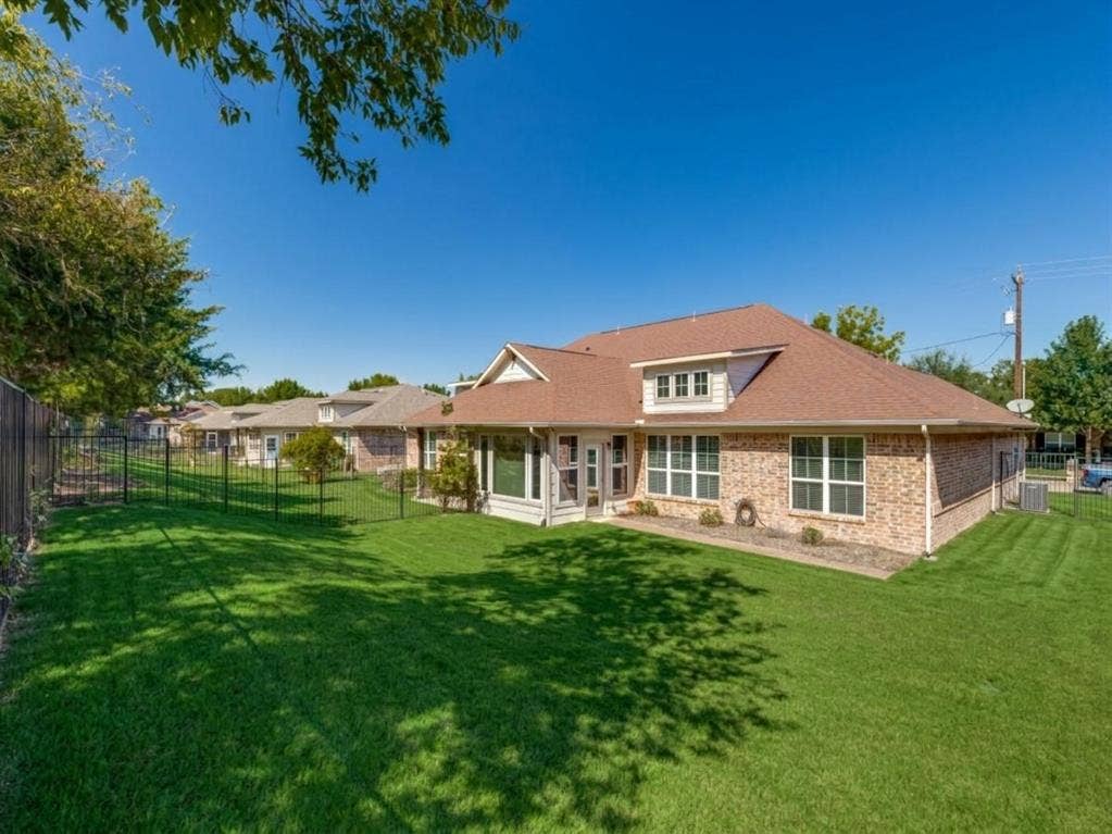 320 Terra Verde Lane, McKinney, TX 75069 320 Terra Verde Lane, McKinney, TX 75069