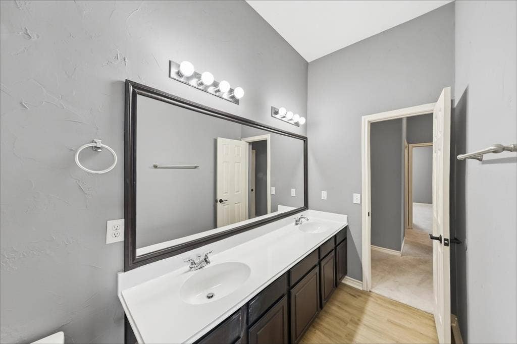 11345 Old Works Drive, Frisco, TX 75035 11345 Old Works Drive, Frisco, TX 75035