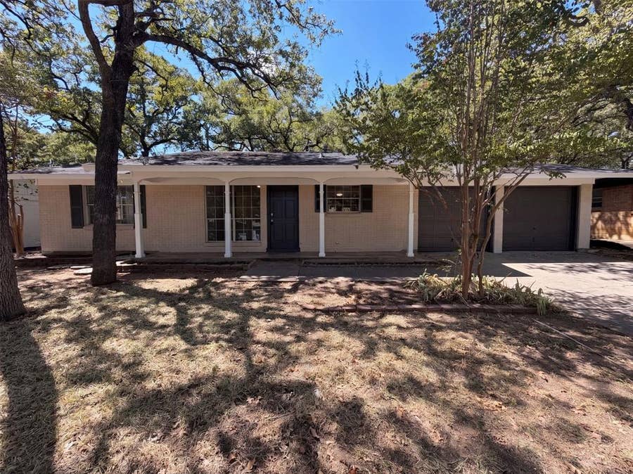 Property photo for 1229 King Drive, Bedford, TX