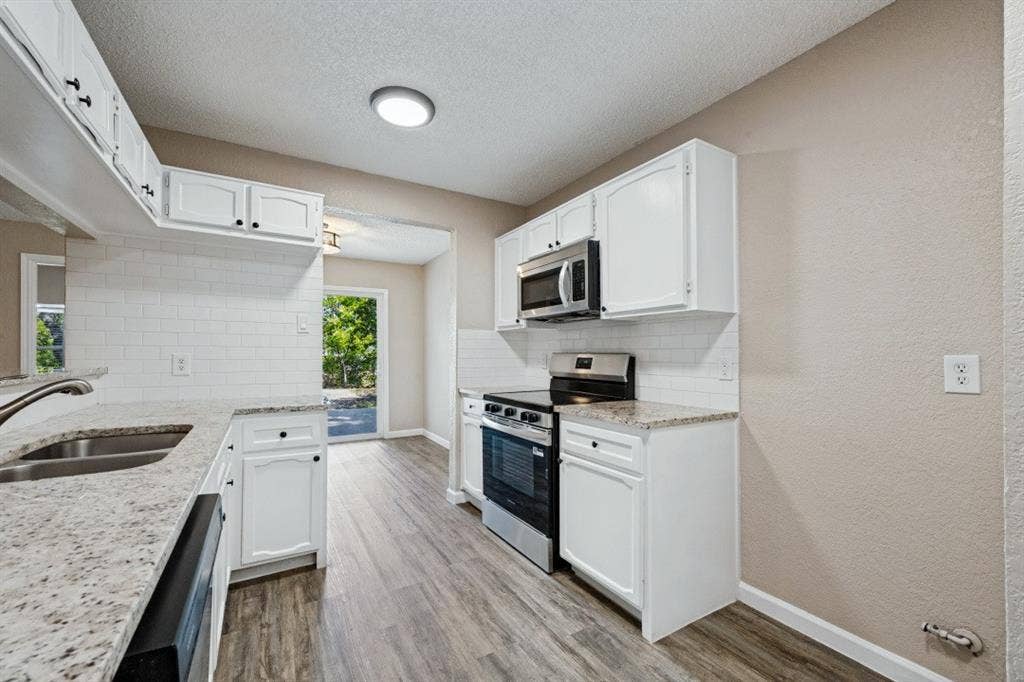 1509 Caplin Drive, Arlington, TX 76018 1509 Caplin Drive, Arlington, TX 76018