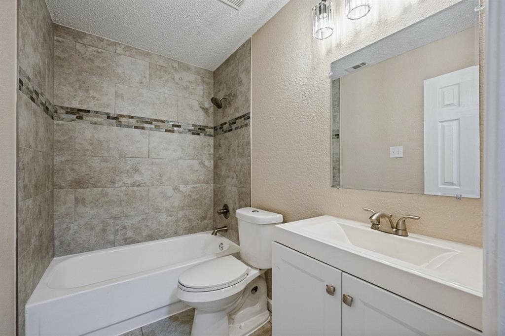 1509 Caplin Drive, Arlington, TX 76018 1509 Caplin Drive, Arlington, TX 76018