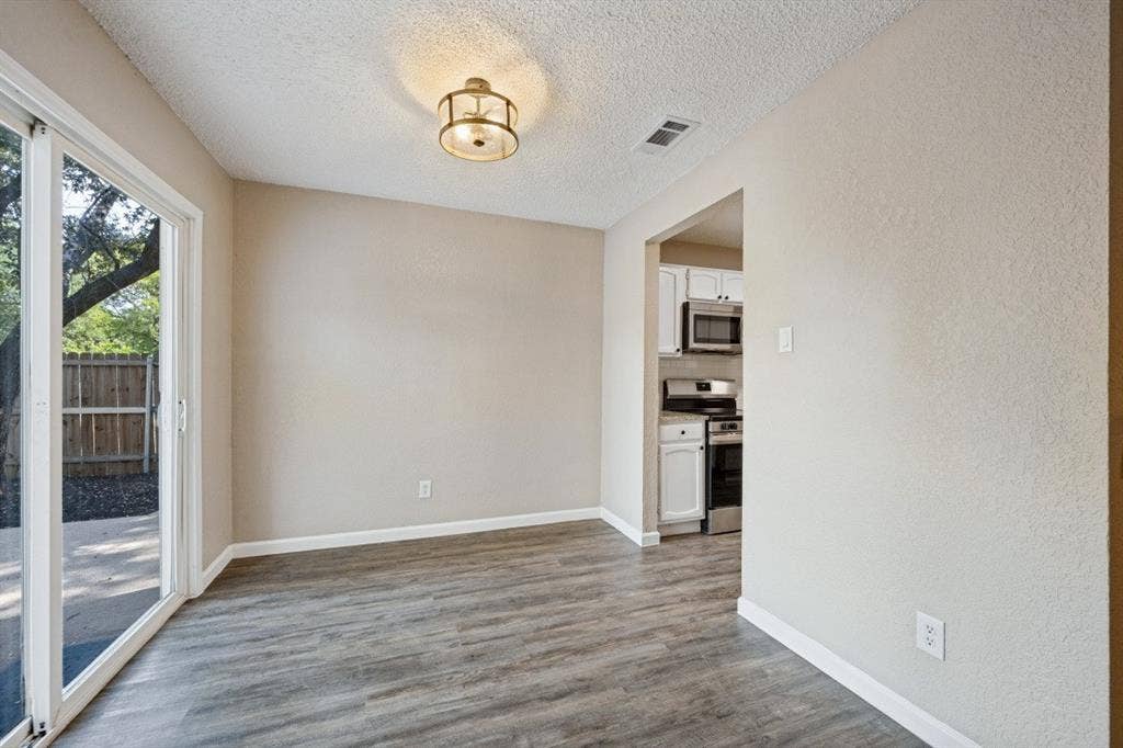 1509 Caplin Drive, Arlington, TX 76018 1509 Caplin Drive, Arlington, TX 76018