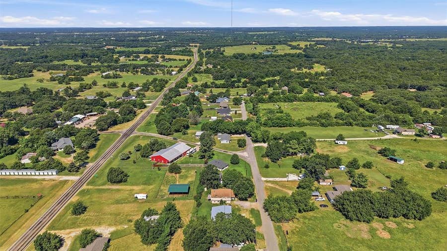 Property photo for 538 W Hughes Street, Collinsville, TX