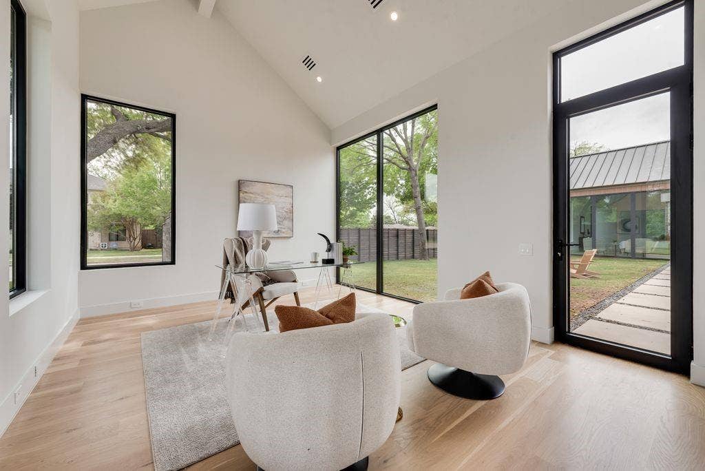 4103 Saranac Drive, Dallas, TX 75220 A flexible living space off the foyer supports a variety of uses with effortless flow and openness.