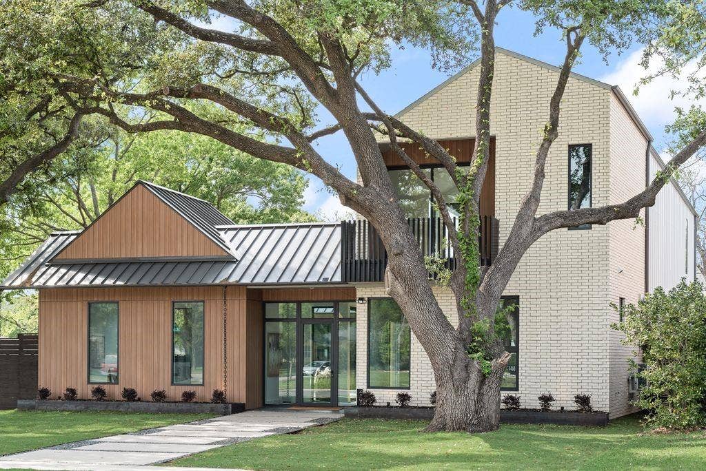 4103 Saranac Drive, Dallas, TX 75220 The approach reflects a seamless balance of form, function, and modern design.