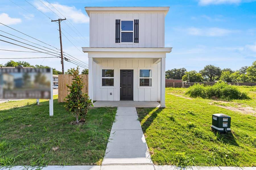 Property photo for 84 Crescent, Waco, TX