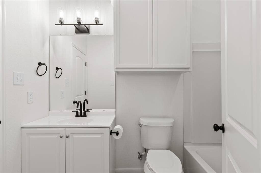 84 Crescent, Waco, TX 76705 84 Crescent, Waco, TX 76705