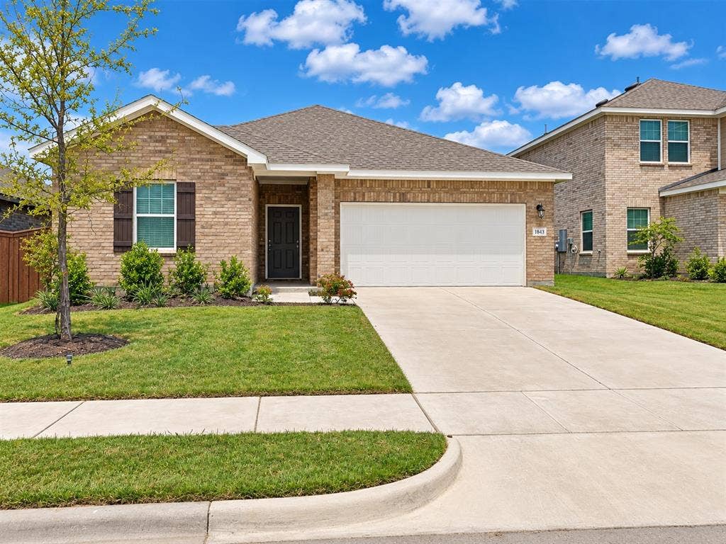 Very Nice one-story home!