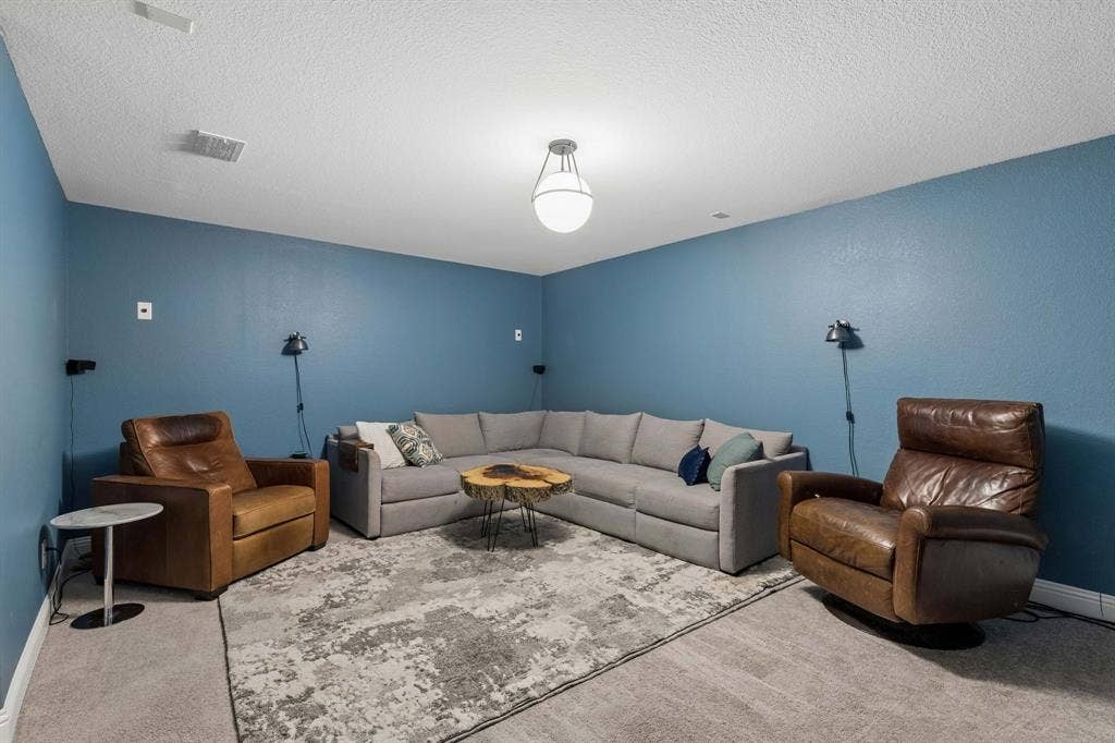 2622 Eucalyptus Road, Frisco, TX 75033 2622 Eucalyptus Road, Frisco, TX 75033
