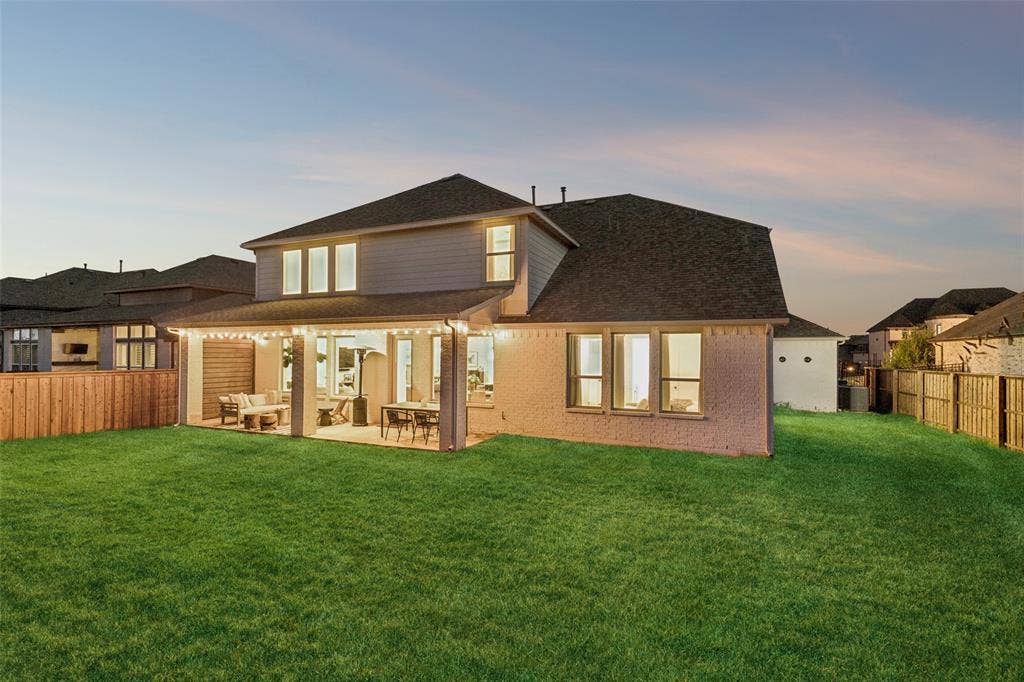 2622 Eucalyptus Road, Frisco, TX 75033 2622 Eucalyptus Road, Frisco, TX 75033