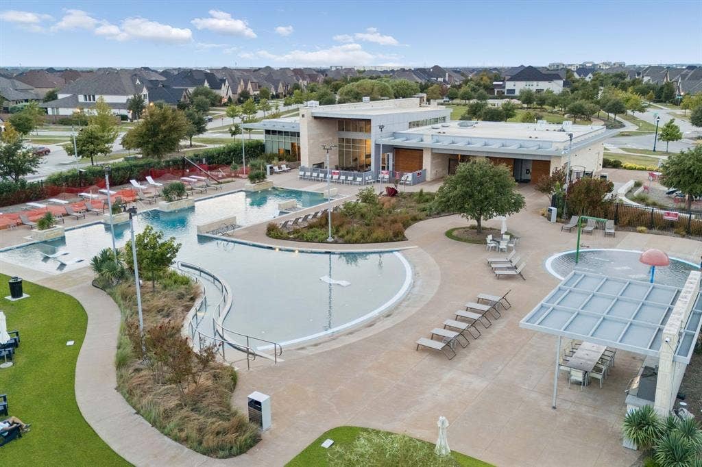 2622 Eucalyptus Road, Frisco, TX 75033 2622 Eucalyptus Road, Frisco, TX 75033