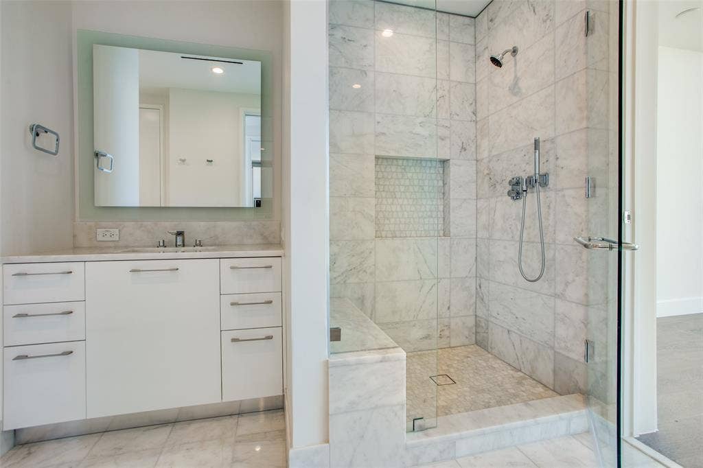 7901 Windrose, #605, Plano, TX 75024 7901 Windrose, #605, Plano, TX 75024